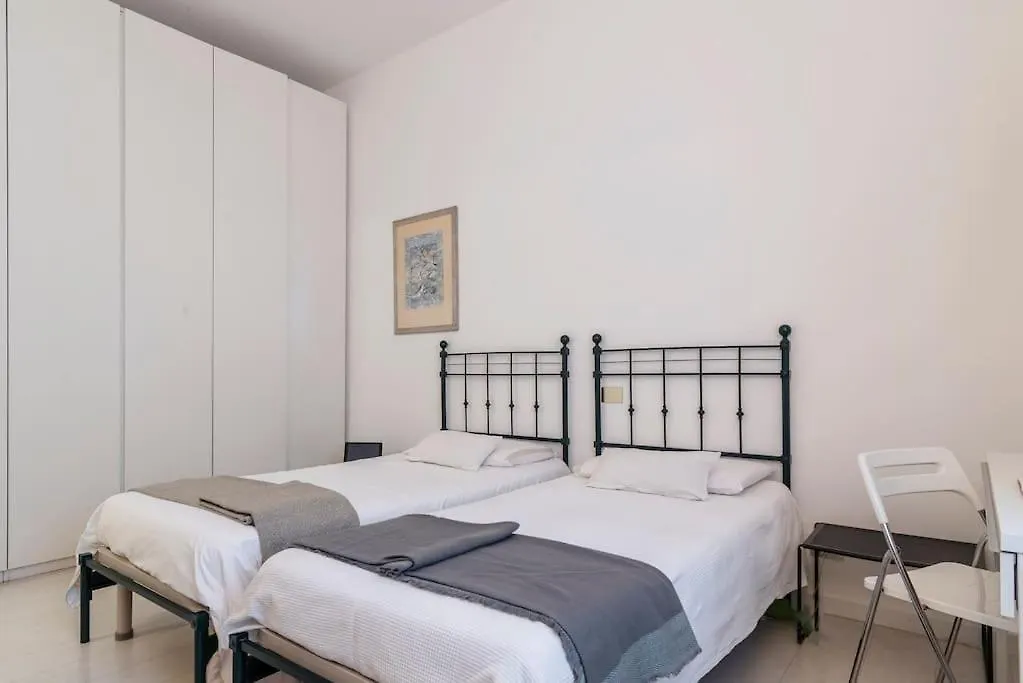 Anita Flexyrent Apt In Brera District A.C. Wifi Милан