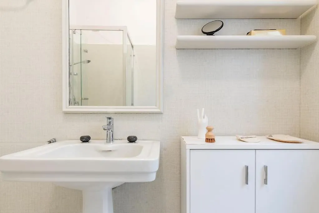 Апартаменты Anita Flexyrent Apt In Brera District A.C. Wifi Милан
